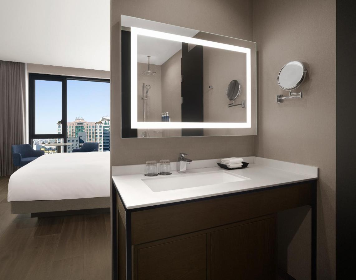 Four Points By Sheraton Suwon Dış mekan fotoğraf